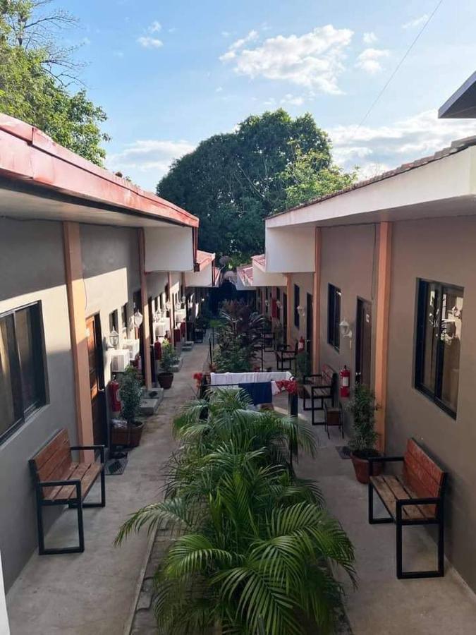 Cebuana'S Travelers Inn Coron Buitenkant foto